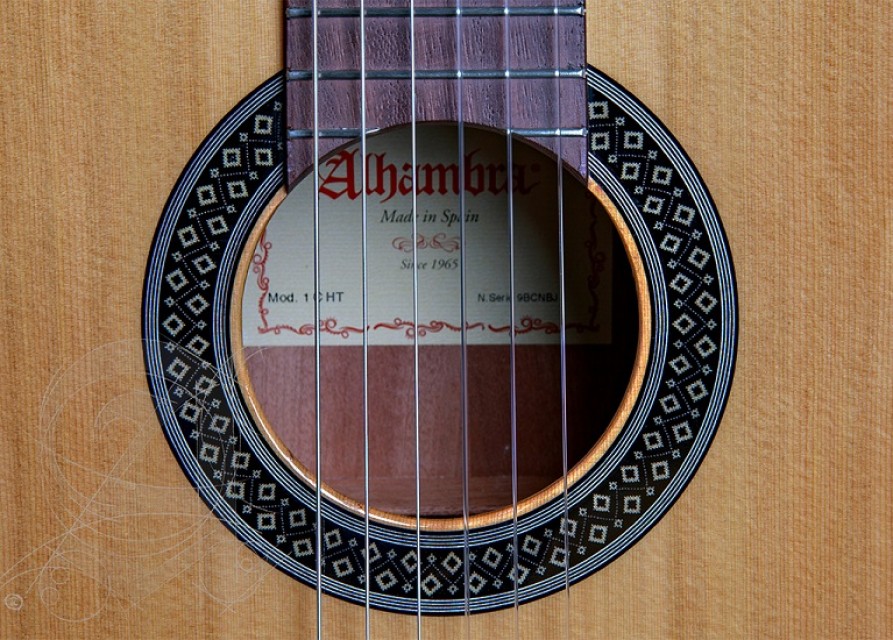 Guitarras Alhambra
