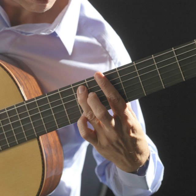 How to get good timbre when playing classical guitar, or any guitar!
