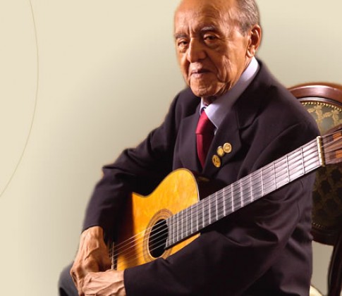 Alirio Diaz, a lover of guitar