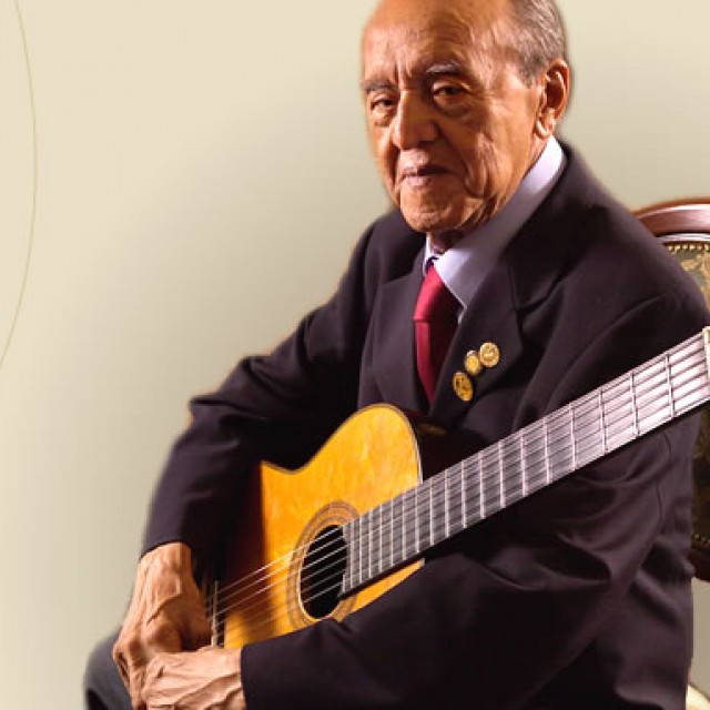 Alirio D&iacute;az, un enamorado de la guitarra
