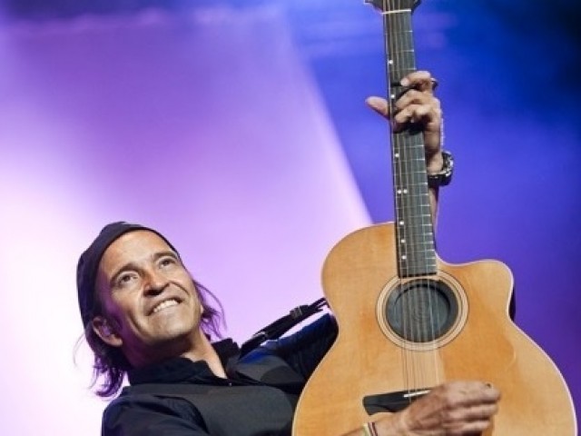 ÁLVARO URQUIJO - LOS SECRETOS