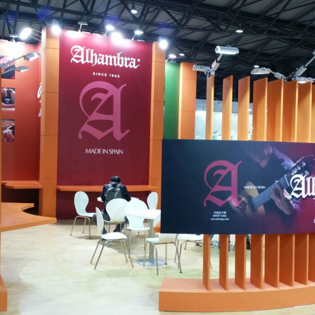 Guitarras Alhambra de Luthier en Music China.