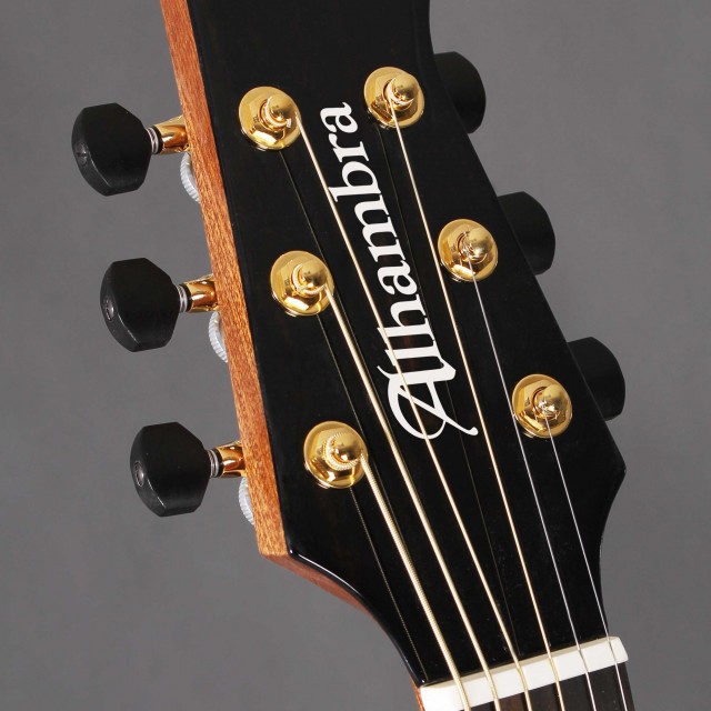 What is the Difference Between Classical and Acoustic Guitar: A Comprehensive Comparison