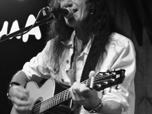 KEN HENSLEY