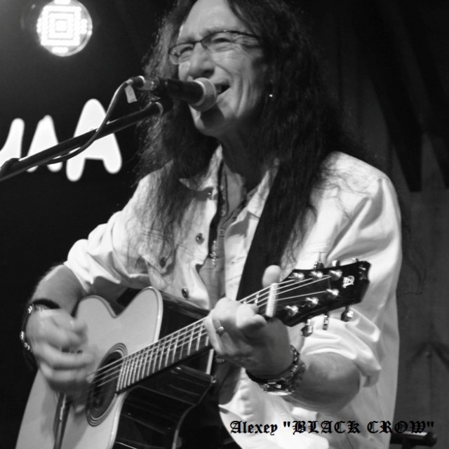 KEN HENSLEY