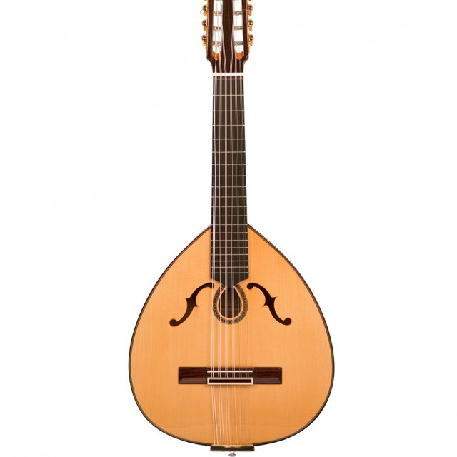 Laguitarra espa&ntilde;ola y el la&uacute;d, dos instrumentos de cuerda