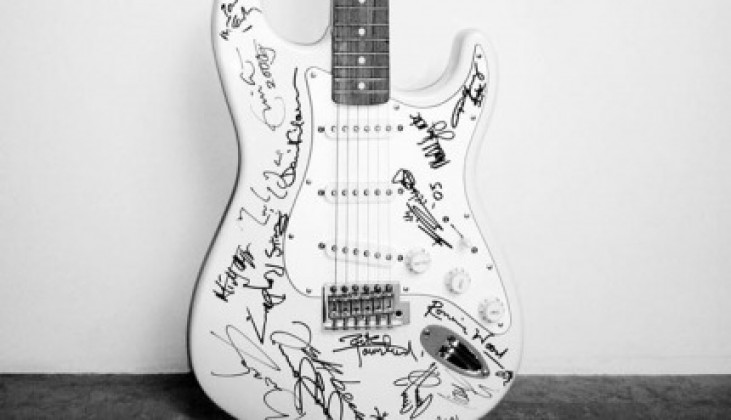 Qu&eacute; valor tiene tocar la guitarra m&aacute;s cara del mundo