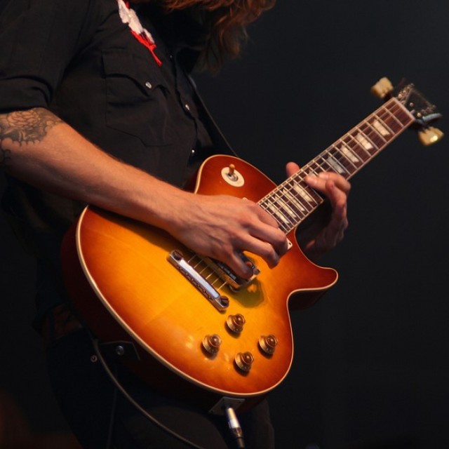 Tocar la guitarra: ¿Qué es un riff?